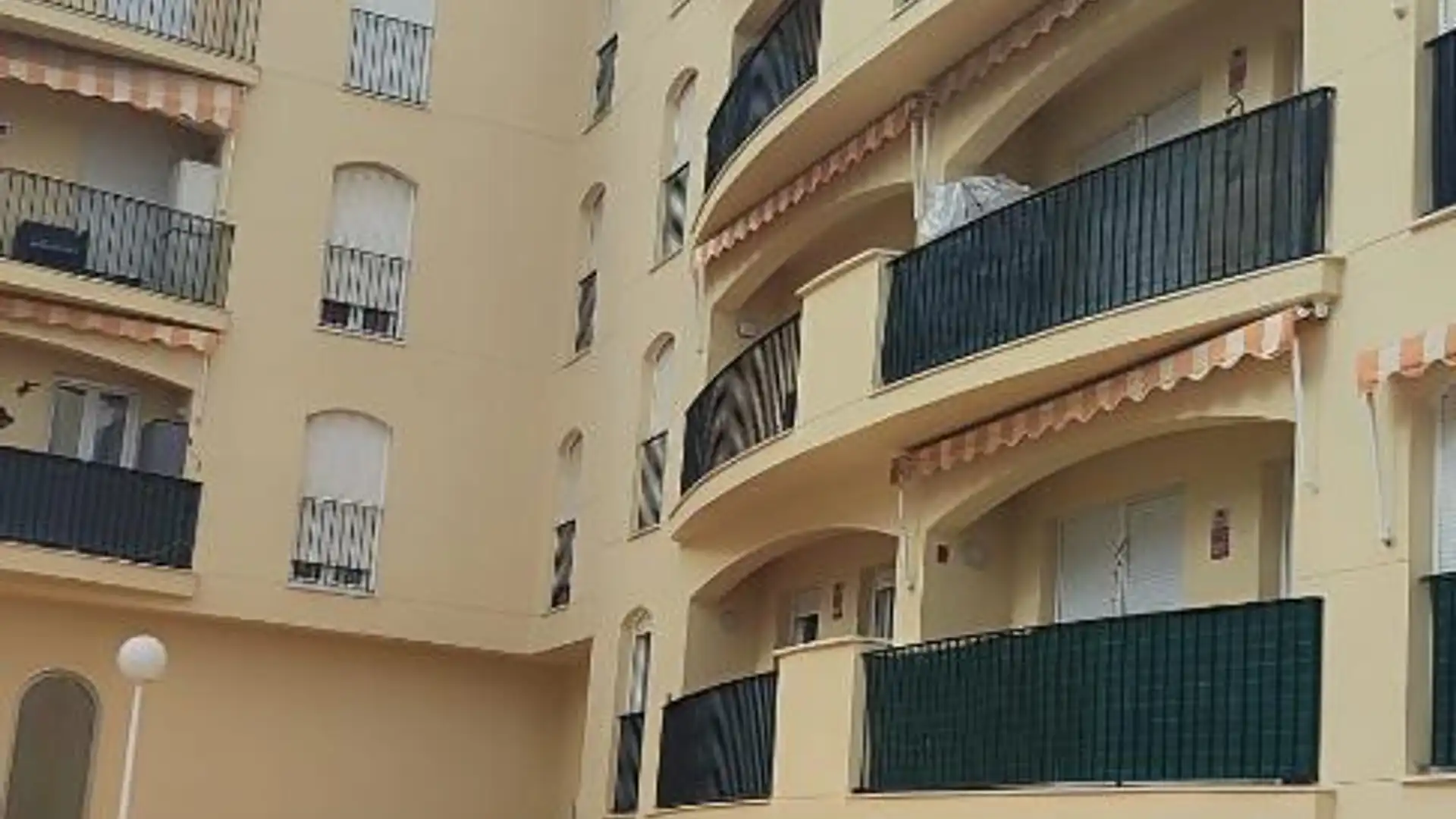 Piso en  Calle Pérez Galdos 1 - Foto 2