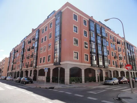 Piso en calle Andrés de Urdaneta, 6