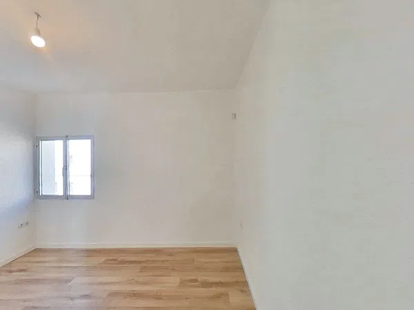 Piso en Barrio Girón - Las Delicias - Pacífico - Foto 2