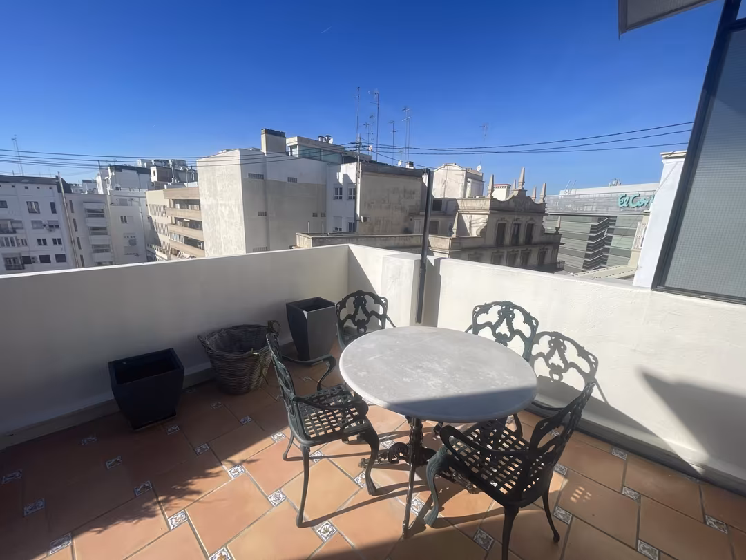 Piso en  Carrer d'Hernán Cortés 5 - Foto 6