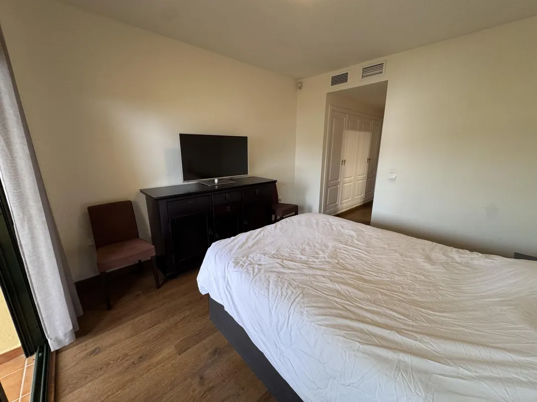 Piso en  Calle Alcaucín 7 - Foto 5