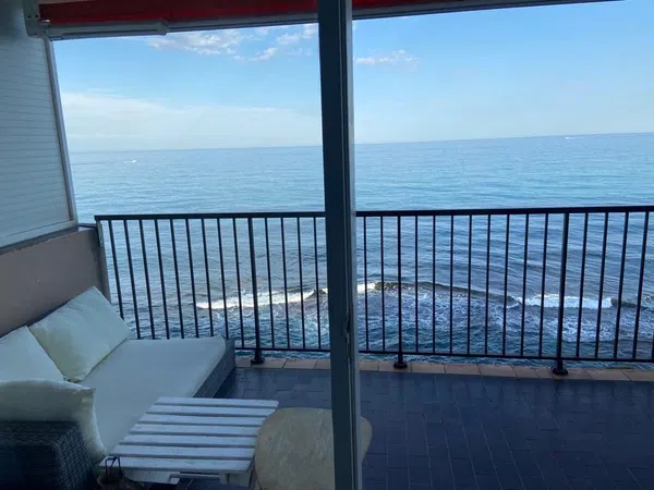 Piso en paseo Marítim, 14