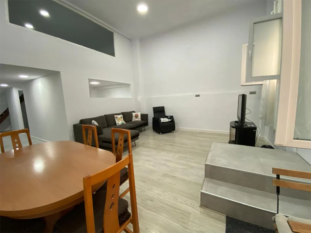 Piso en  Carrer Ramón y Cajal 15 - Foto 2