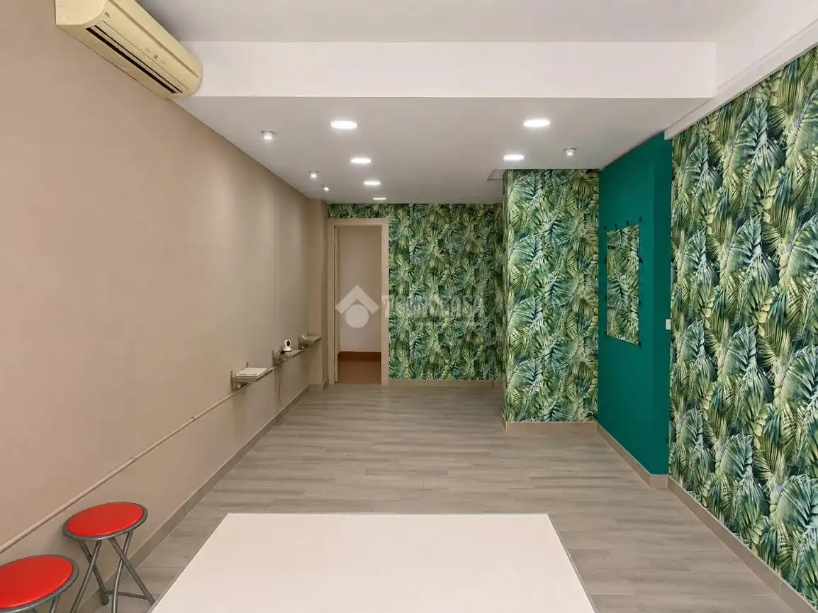 Local comercial en L'Hospitalet de Llobregat - Foto 9