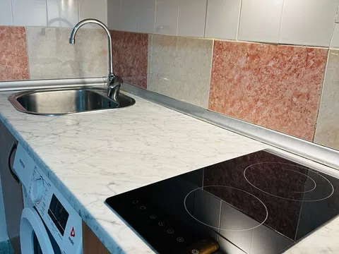 Estudio en calle Jesús y María, 10