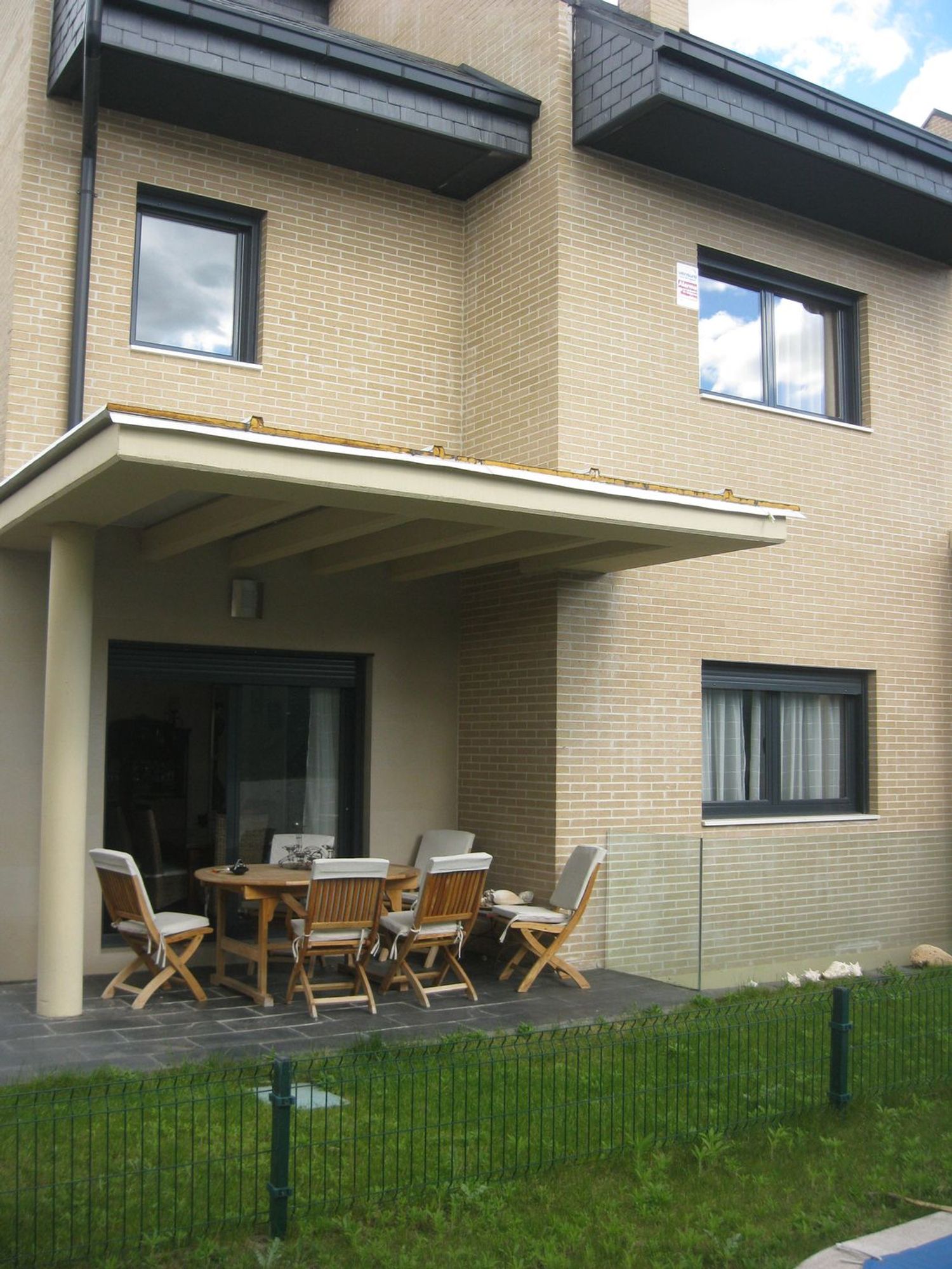 Chalet pareado en Barrio Zona Estación - Foto 1