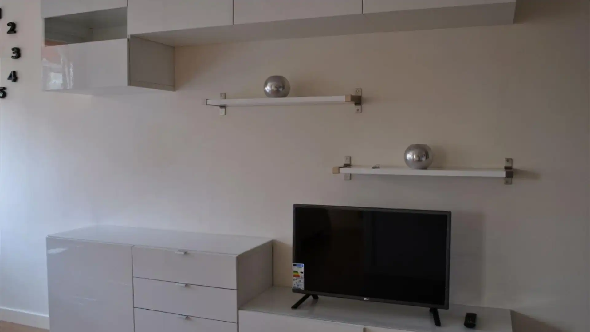 Piso en  Avenida del General Perón 25 - Foto 5