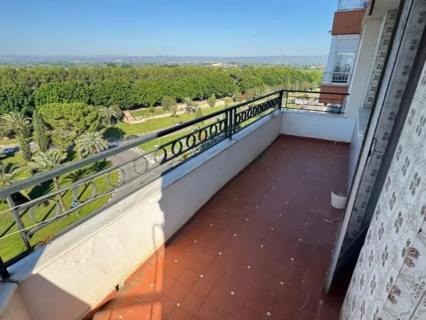 Piso en Avenida Hispanitat, 12 - Foto 1