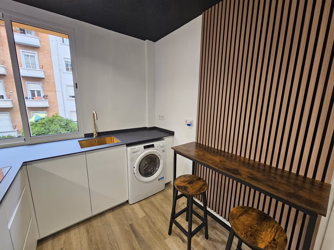 Piso en  Carrer de Campoamor 2 - Foto 3