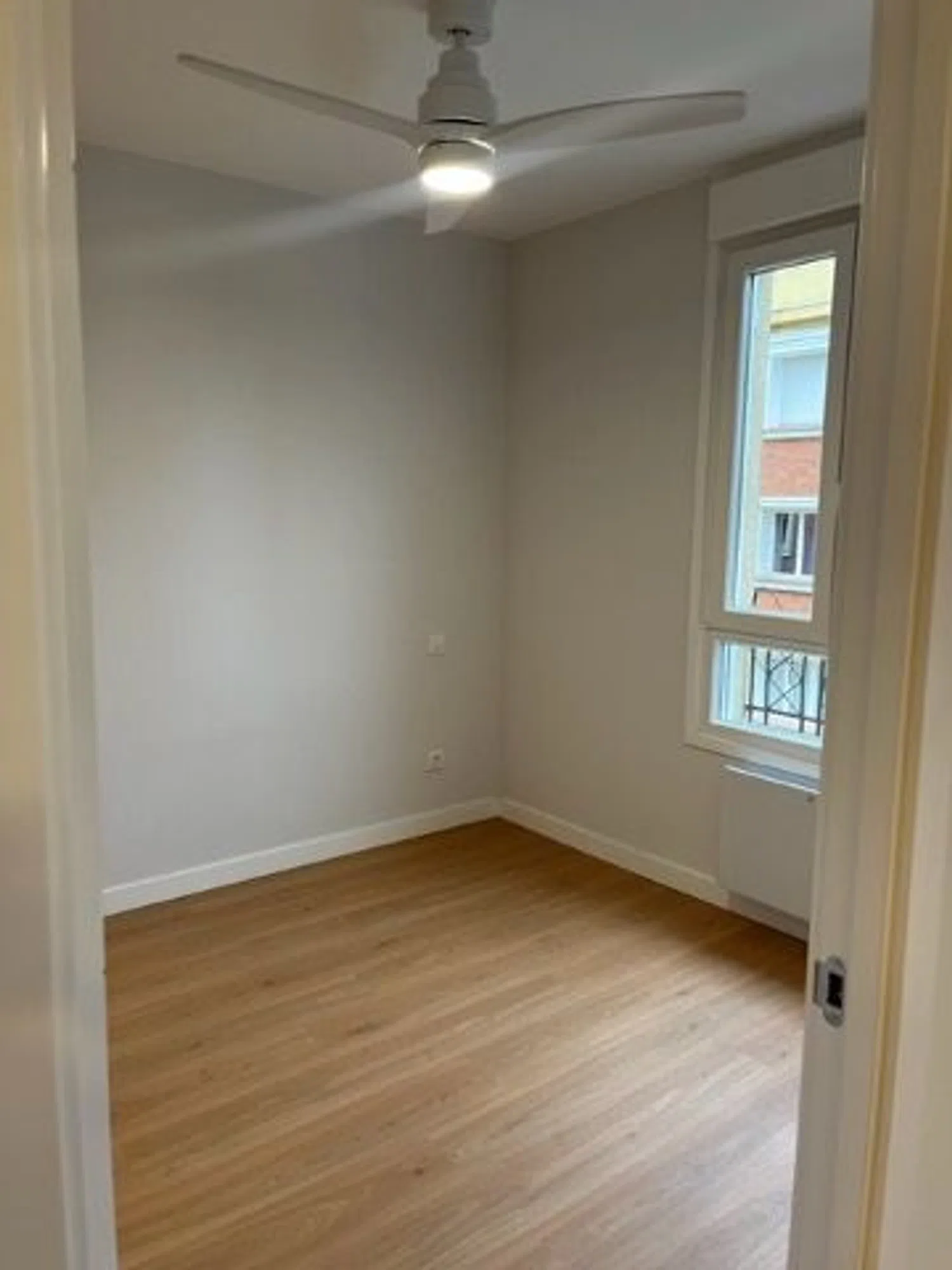 Piso en calle de Granada, 31 - Foto 3