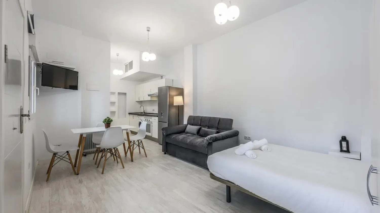 Estudio en calle San Agapito, 2