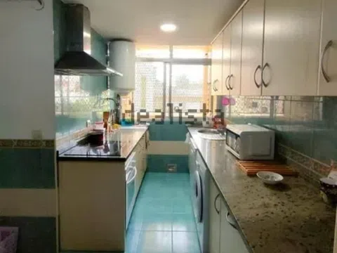 Piso en Sófocles, 4