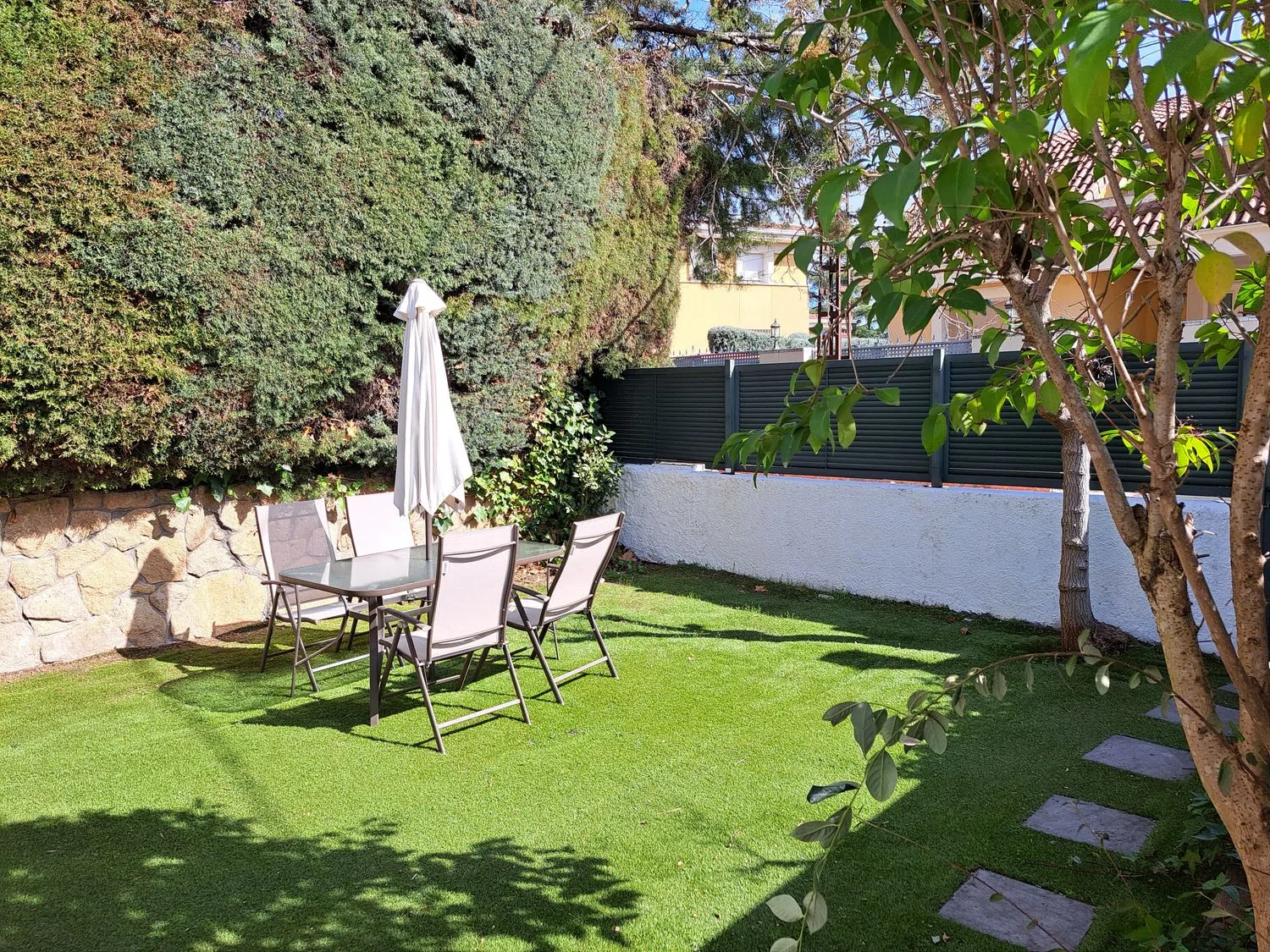 Chalet adosado en calle Mistral, 13 - Foto 2