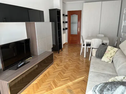 Piso en calle Romualdo de Madariaga, 7
