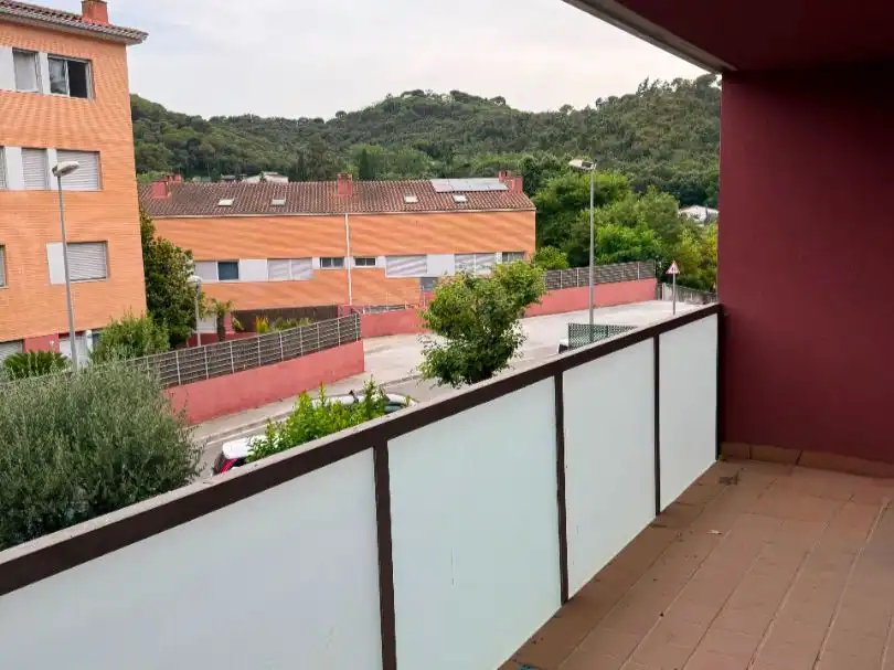Piso en  Carrer Miquel Martí i Pol 8 - Foto 8