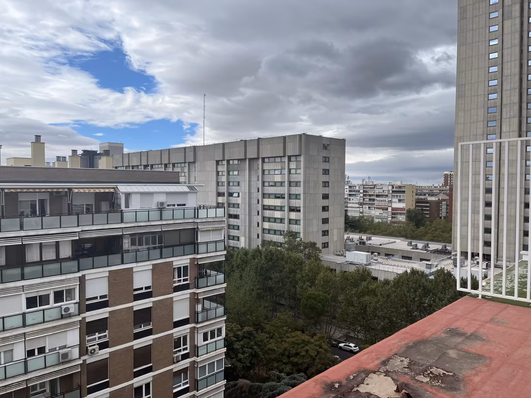 Piso en  Avenida de Alberto de Alcocer 8