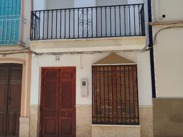 Casa adosada en  Calle Juan de Toro 22 - Foto 1