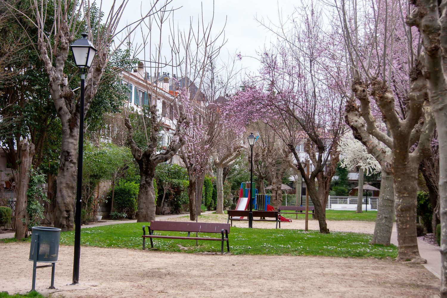 Chalet pareado en Barrio Zona Pueblo - Foto 37