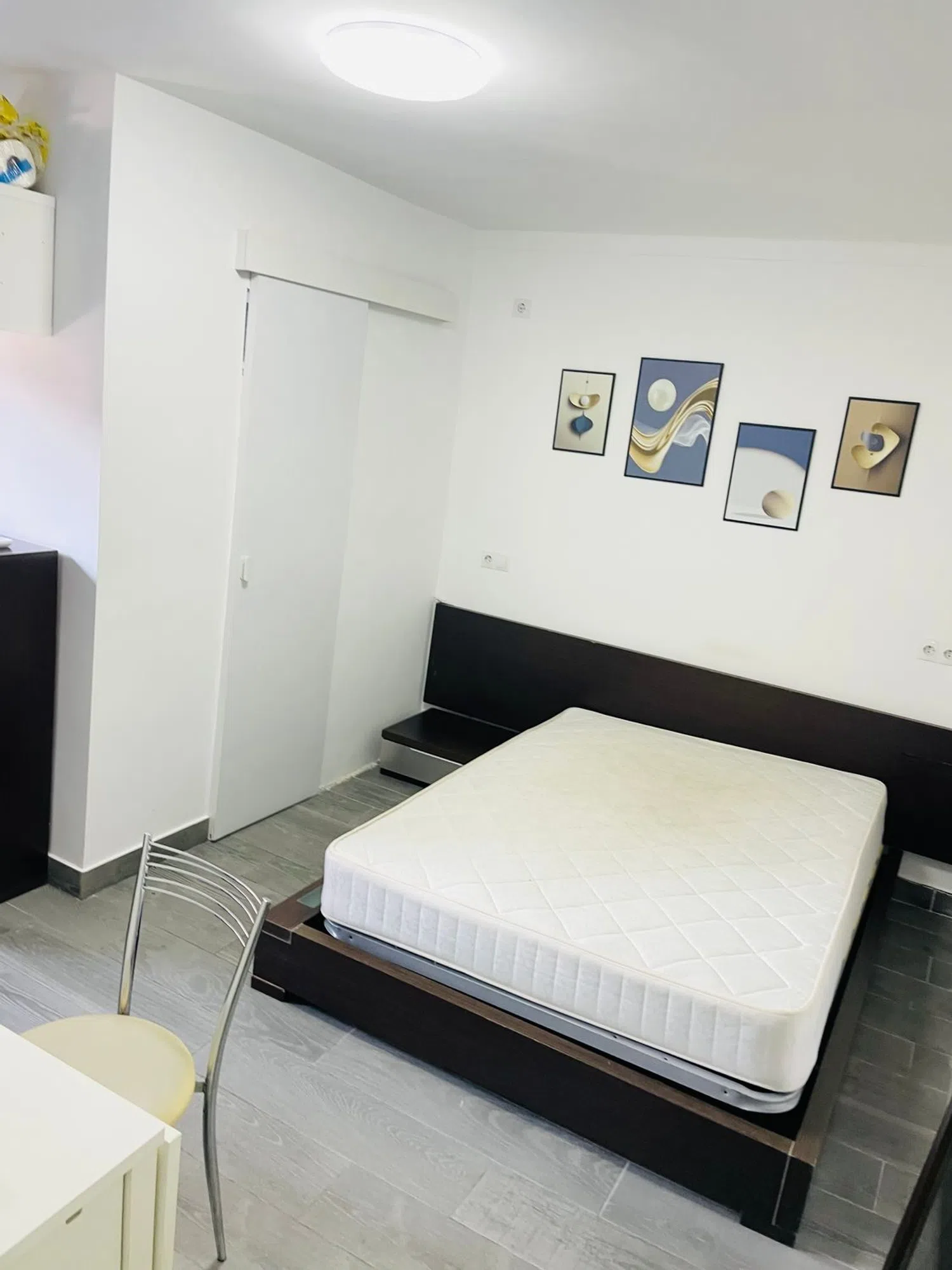 Estudio en calle de Valle de Oro, 51 - Foto 1