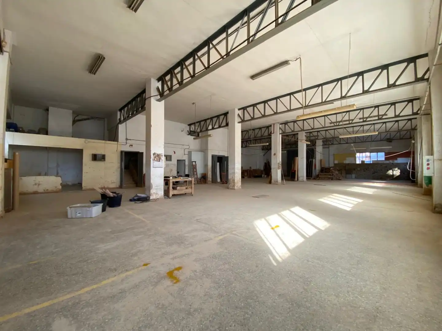 Local comercial en  Carrer del Mestre Serrano 19 - Foto 3