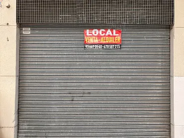 Local comercial en  Carrer de Lluís Companys 4 - Foto 1