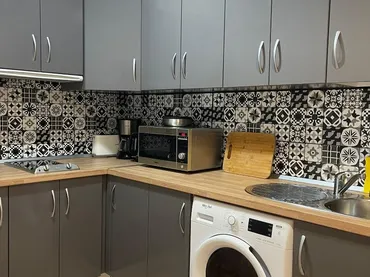 Apartamento en calle Calle Condes de Crespo Rascón 1 - Foto 2