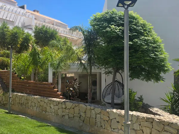 Chalet adosado en Avenida de la Vilajoiosa, 1 - Foto 8