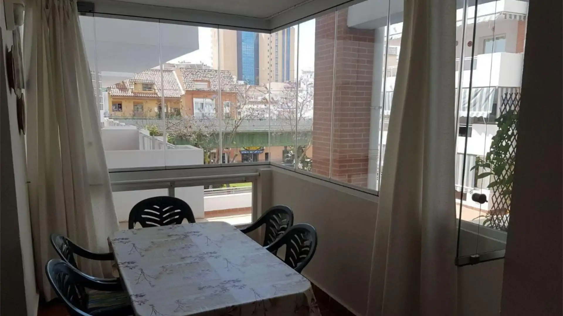 Piso en  Avenida Nuestro Padre Jesús Cautivo 21 - Foto 3