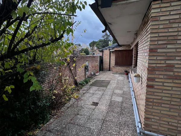 Chalet pareado en Barrio El Plantío - Foto 13