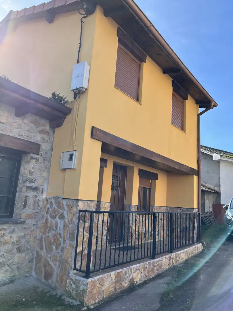 Chalet en  Calle Covadonga 20 - Foto 2