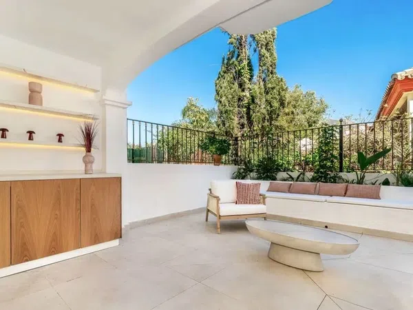 Chalet adosado en calle Cecilia Böhl de Faber, 3 - Foto 6