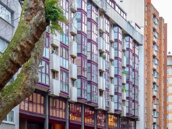 Piso en plaza do Libro, 1