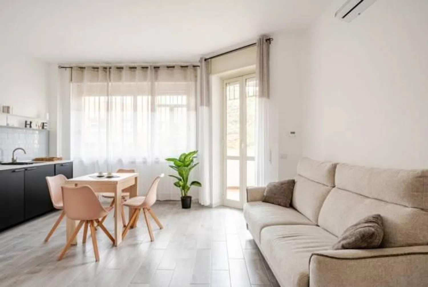 Piso en C. del Ave María, 20 - Foto 1