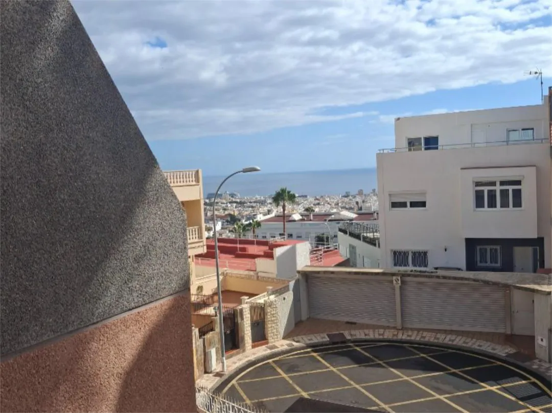 Piso en  Calle Eladio Roca Salazar 67 - Foto 7