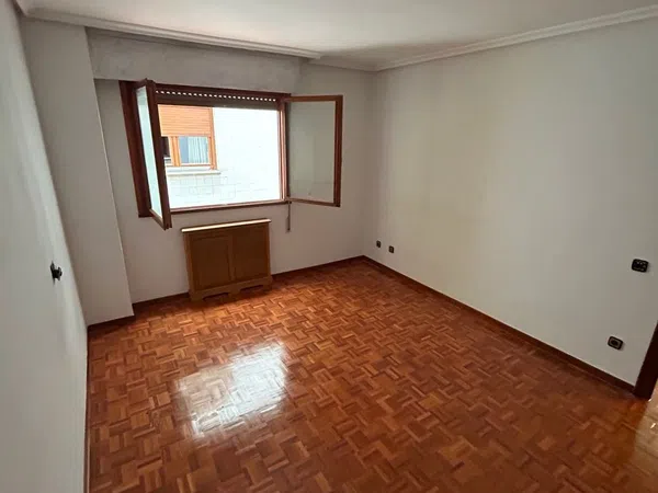 Piso en Calle Uría, 64, Parque San Francisco-Uría - Foto 10