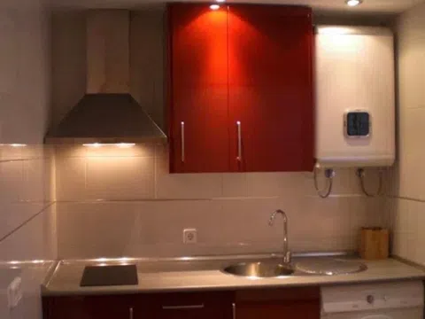 Piso en calle de Bustamante, 8