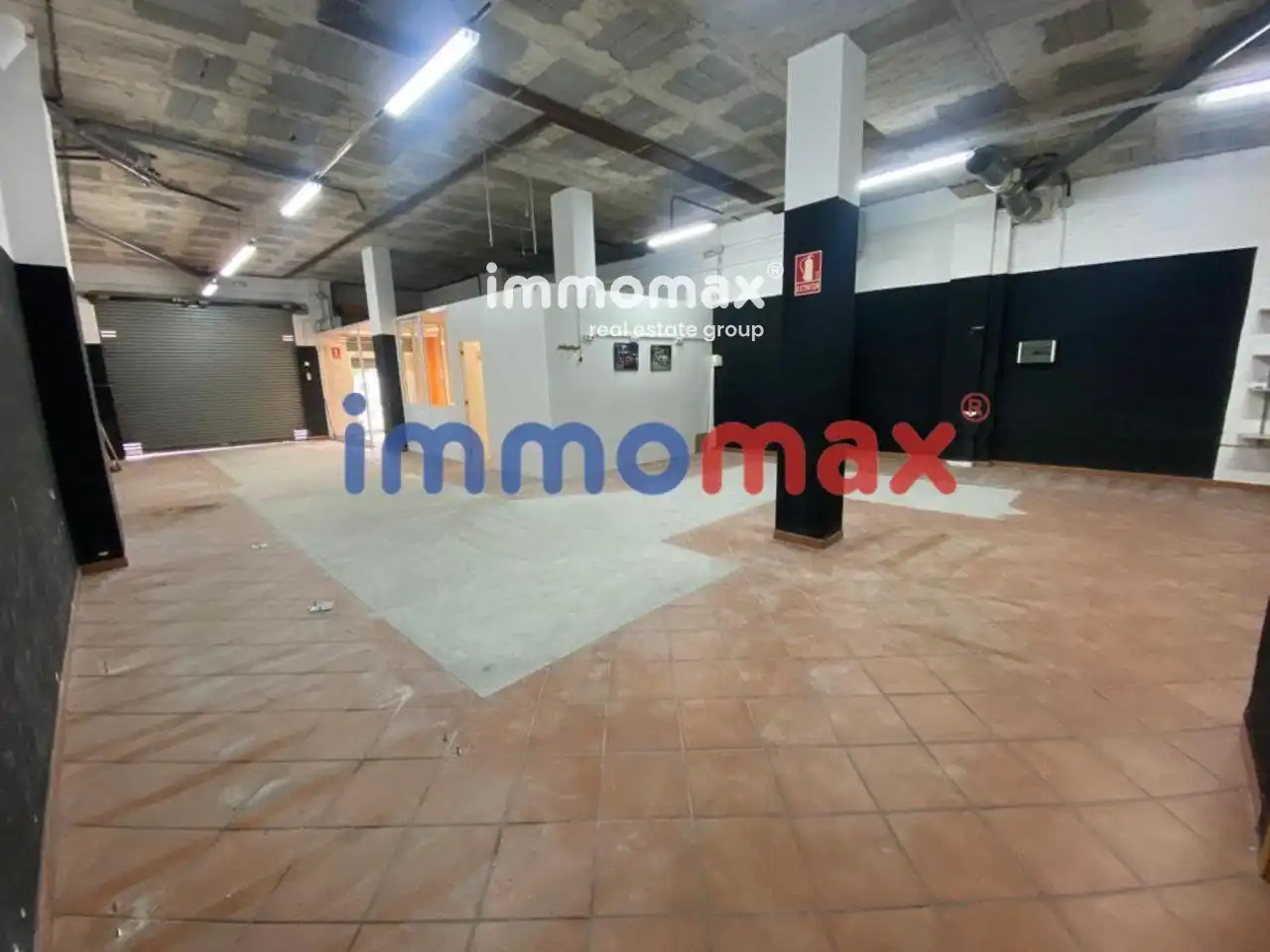 Local comercial en Sant Boi de Llobregat - Foto 3