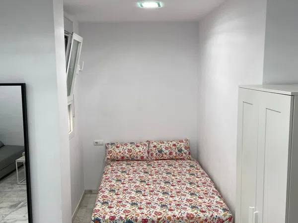 Estudio en Calle Relator, 24 - Foto 6
