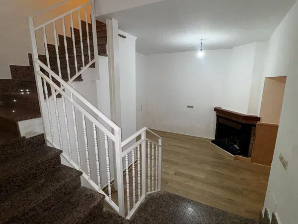 Casa de pueblo en Del Medio s/n - Foto 3