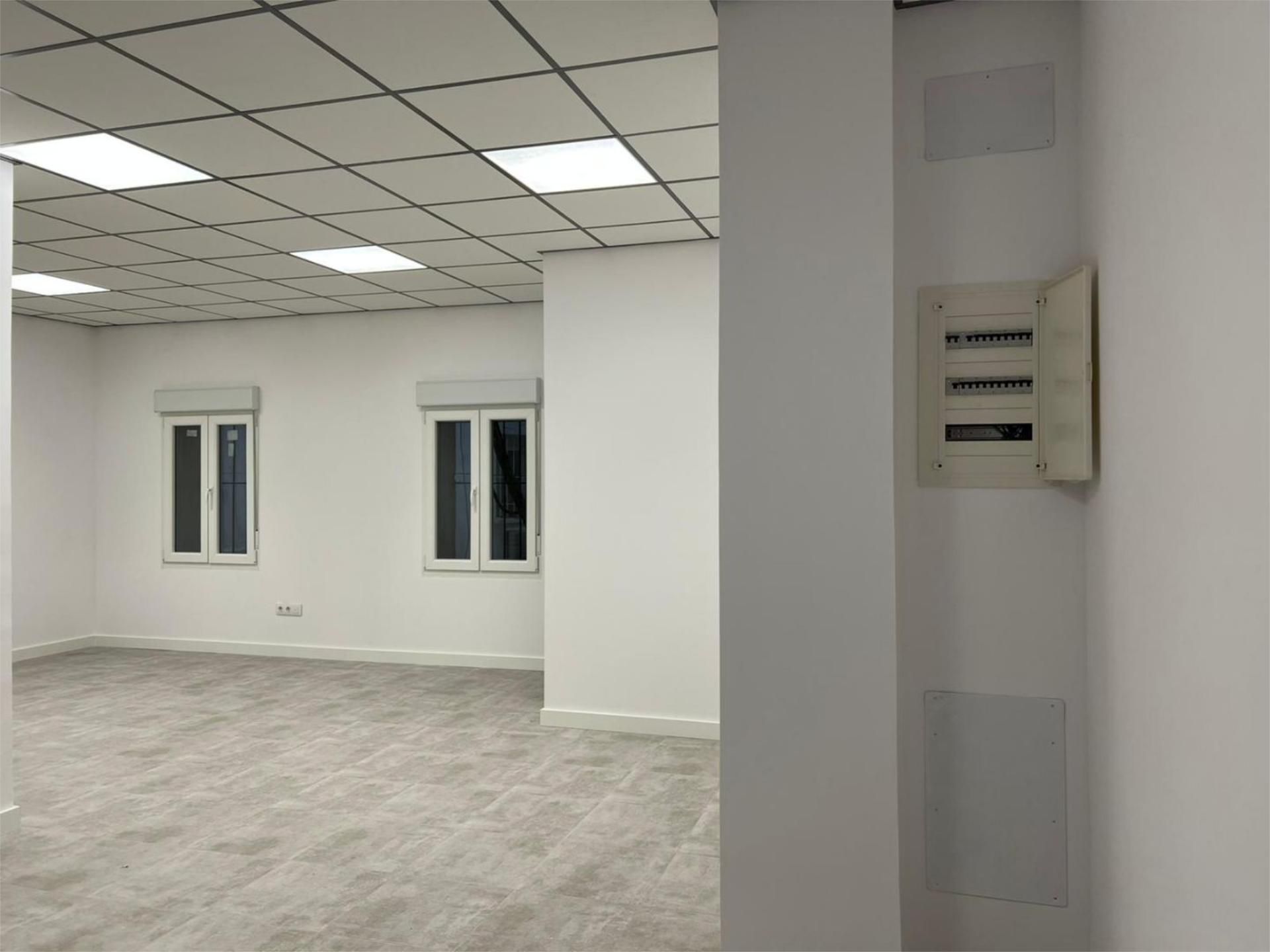 Planta baja en  Calle de Jacinto Verdaguer 13 - Foto 5