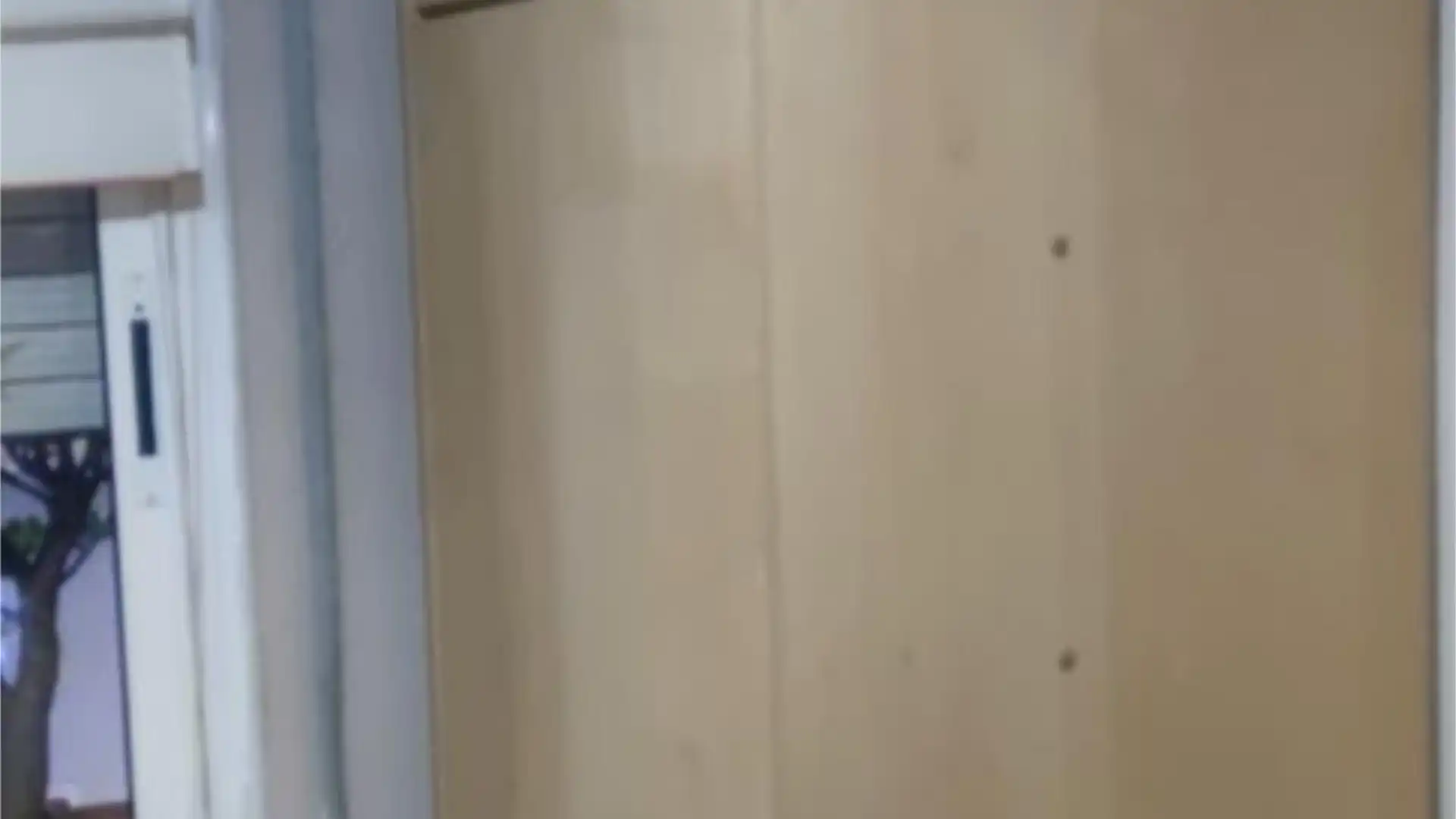 Casa adosada en  Carrer de l'Abat Escarré 34 - Foto 6