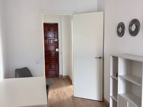 Piso en Calle Castellón de la Plana, 25 - Foto 2