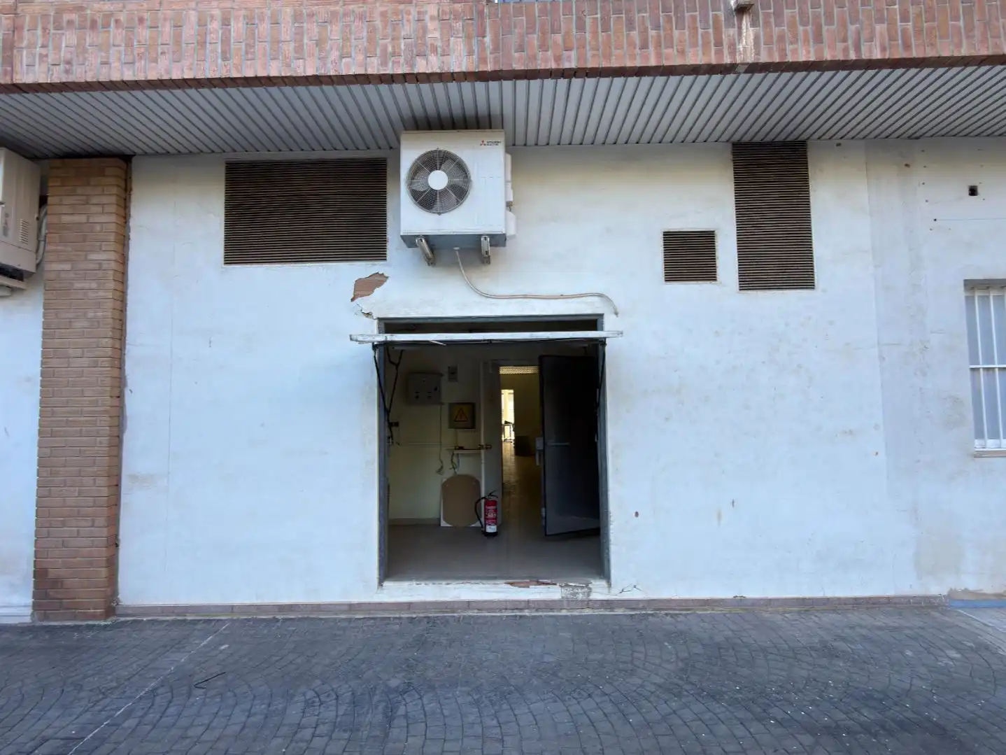 Local comercial en  Carrer d'Andrés Mancebo 38 - Foto 10