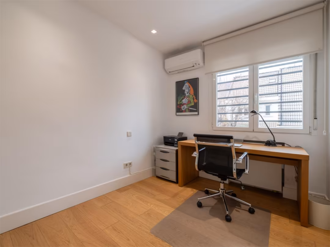 Casa adosada en  Calle Eugenia del Pozo 1 - Foto 26