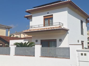 Chalet en  Carrer de la Rajada 4 - Foto 3
