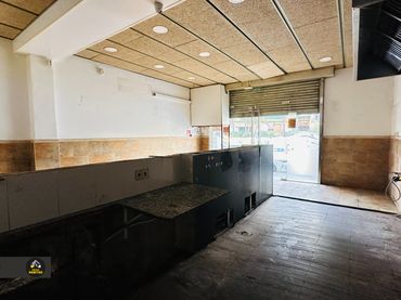 Local comercial en Sant Boi de Llobregat - Foto 3