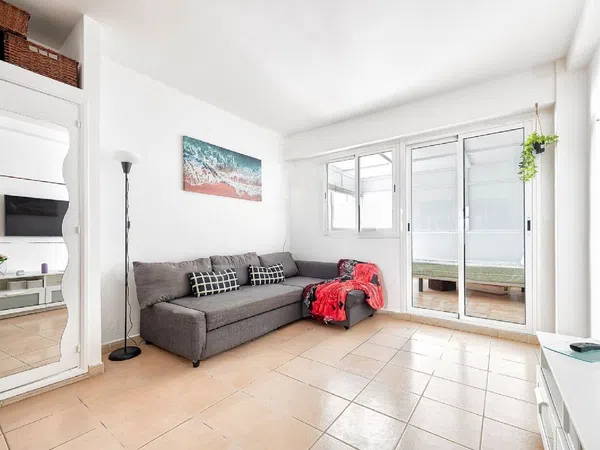 Piso en calle Veintinueve de Abril, 77