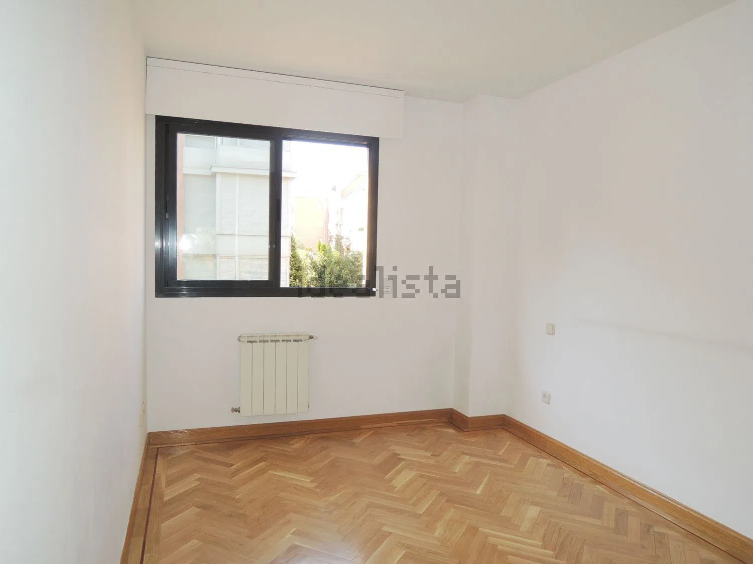 Piso en calle Bahía de Almería, 21 - Foto 3