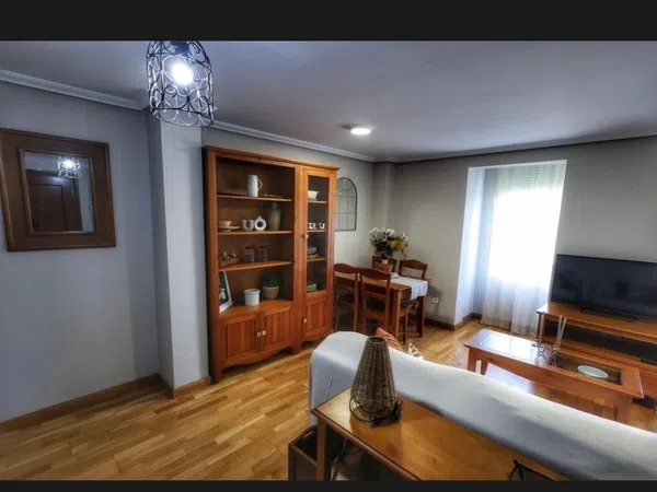Piso en calle Montemayor, 6