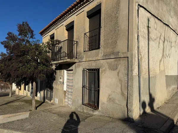 Casa de pueblo en Calle Constitución, 9 - Foto 2